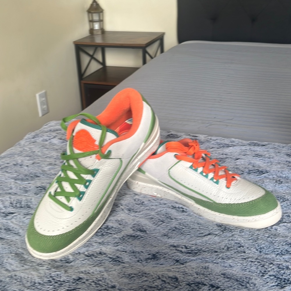 Air jordan 2 retro low titans